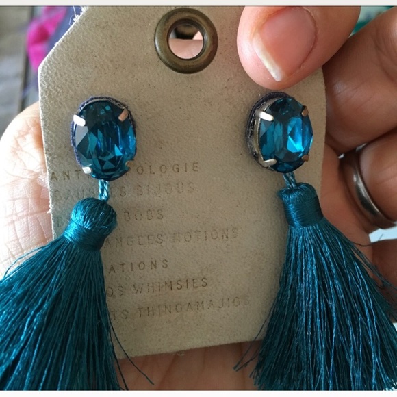 SOLD!!! ANTHROPOLOGIE Teal Tassel Cha Cha Earrings - Picture 3 of 6